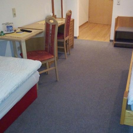 Hotel Zum Goldenen Hirschen Gostling an der Ybbs Bagian luar foto