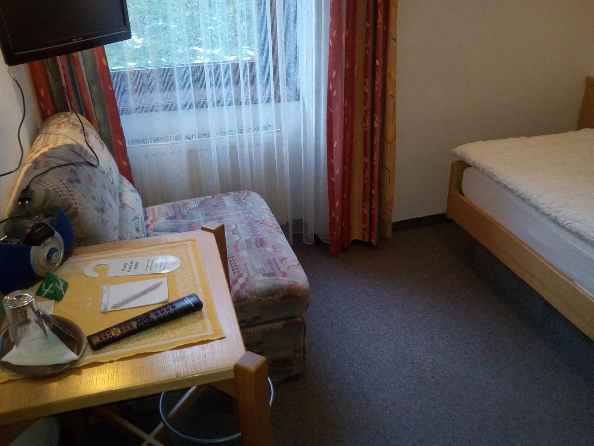 Hotel Zum Goldenen Hirschen Gostling an der Ybbs Bagian luar foto